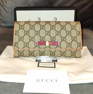 GUCCI GG SUPREME RIBBON FLAP MONGRAM SNAP BI-FOLD LONG WALLET WITH DUSTBAG & BOX